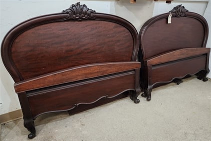 Pr. Mahog Single Beds 41" H X 45" W