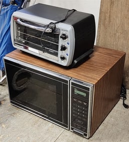 Frigidare Microwave + Euro-Pro Toster Oven