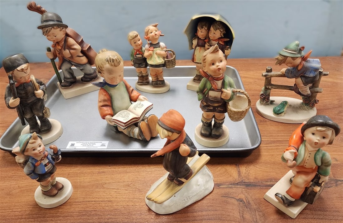 Tray 10 Full Bee Hummels - 89/2, 49/0, 51/0, 71, 201, 14A, 12/1, 198 2/0, 59, 11/0 (1 of 4)