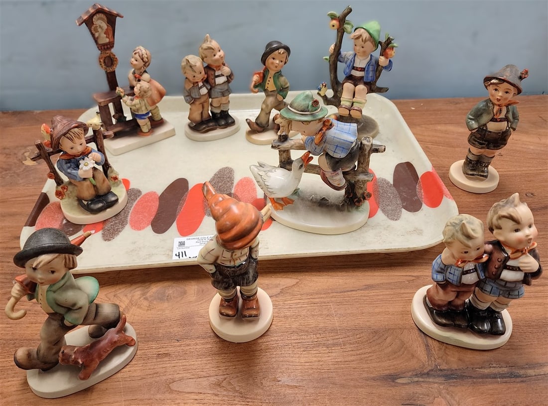 Tray 10 Full Bee Hummels - 5, 123, 43, 174, 195/1, 95, 142/1, 5, 123, 23/1 (1 of 7)