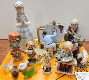 Tray Misc Figurines - Capo Dimonte, Bisque Bookworm, Norman Rockwell Triple Self Portrait, Sango