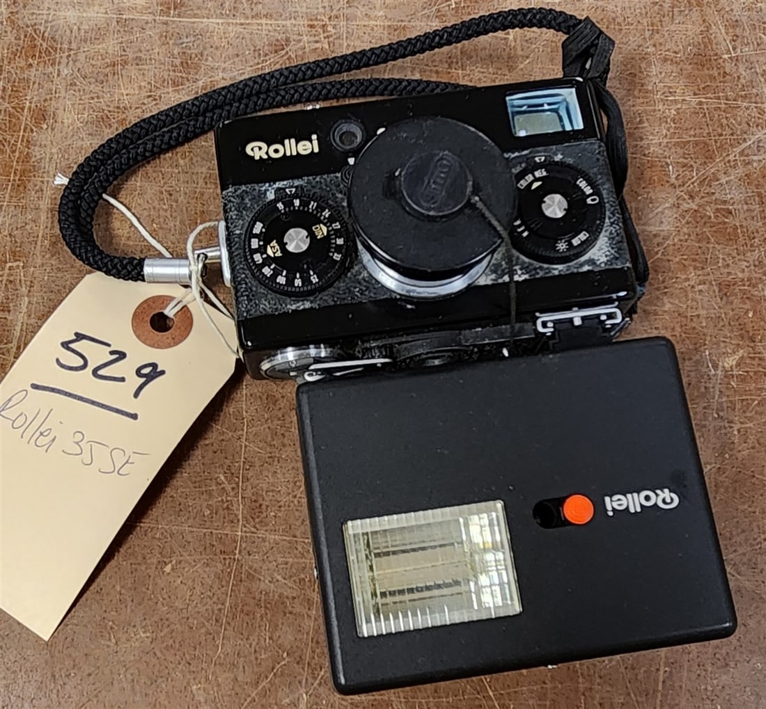 Rollei 35 SE (1 of 2)