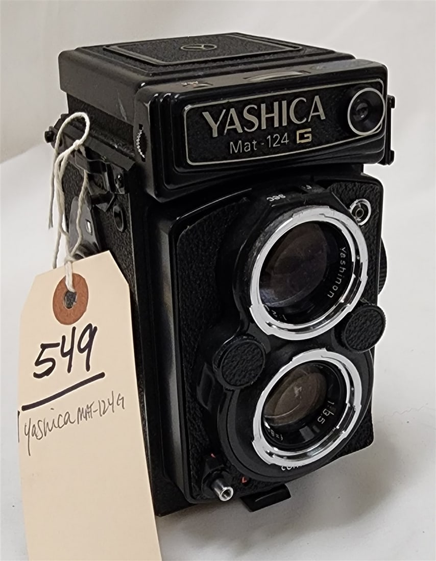 Yashica MAT-124G Camera w/Case (1 of 4)
