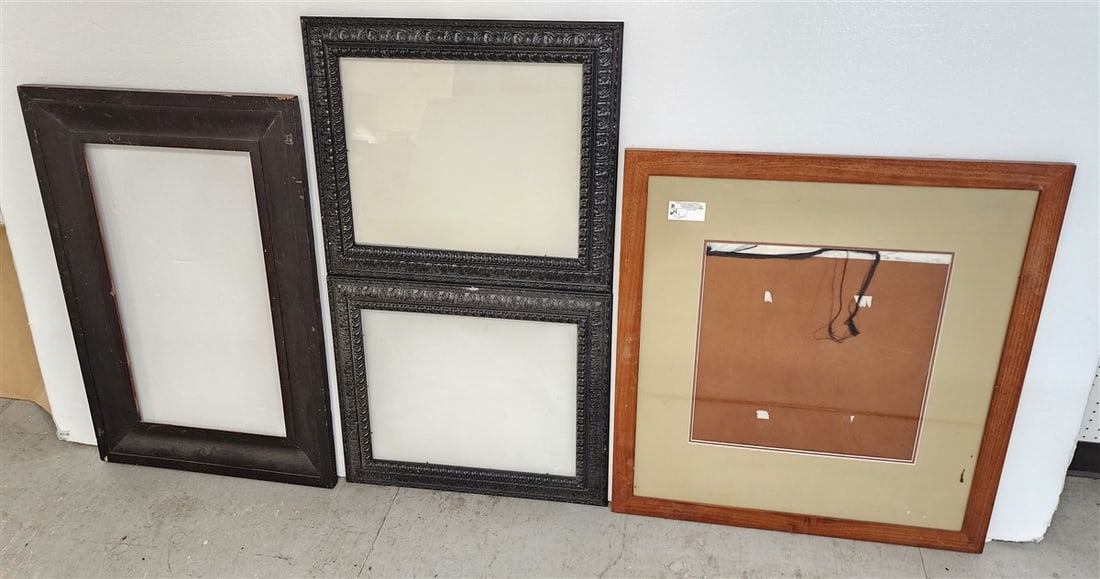 Lot 4 Frames: Lot 4 Frames