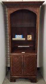 Pr. Ashley Mahog Cabinets 6'2" H X 33" W X 21" D