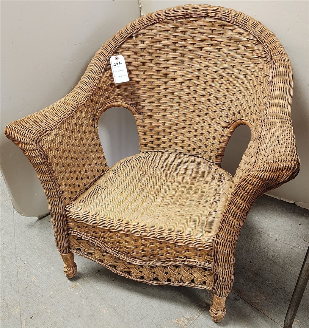 Wicker Chair 32" H X 32" W X 20" D: Wicker Chair 32" H X 32" W X 20" D