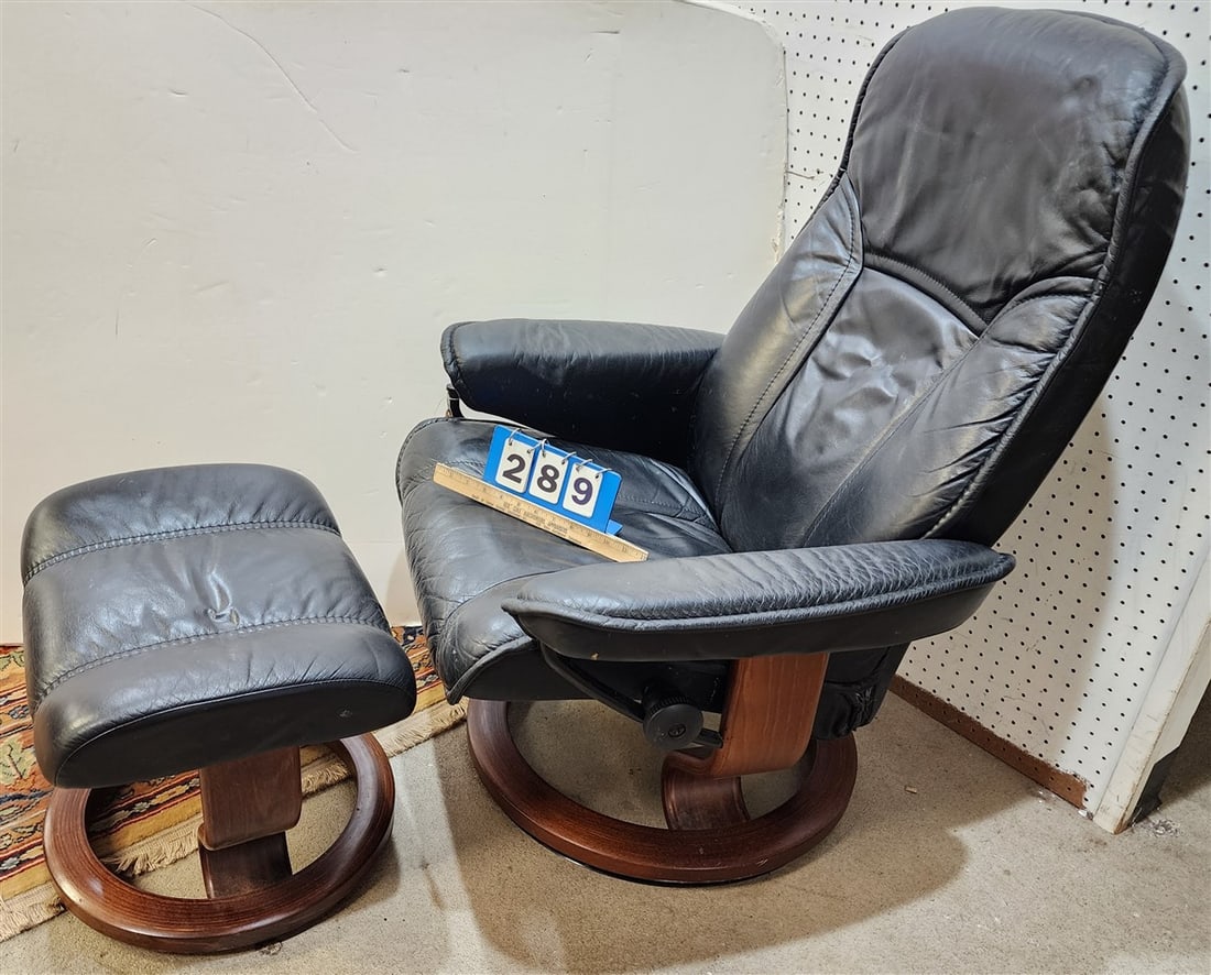 Pr. Ekornes Stressless Leather Uphols. Chairs & Ottomans (1 of 3)