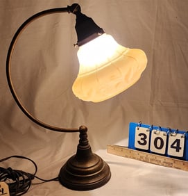 Vintage Brass Table Lamp w/Pressed Glass Shade 16" H