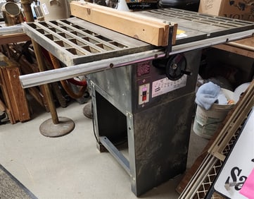 American Machine & Tool Co. Table Saw