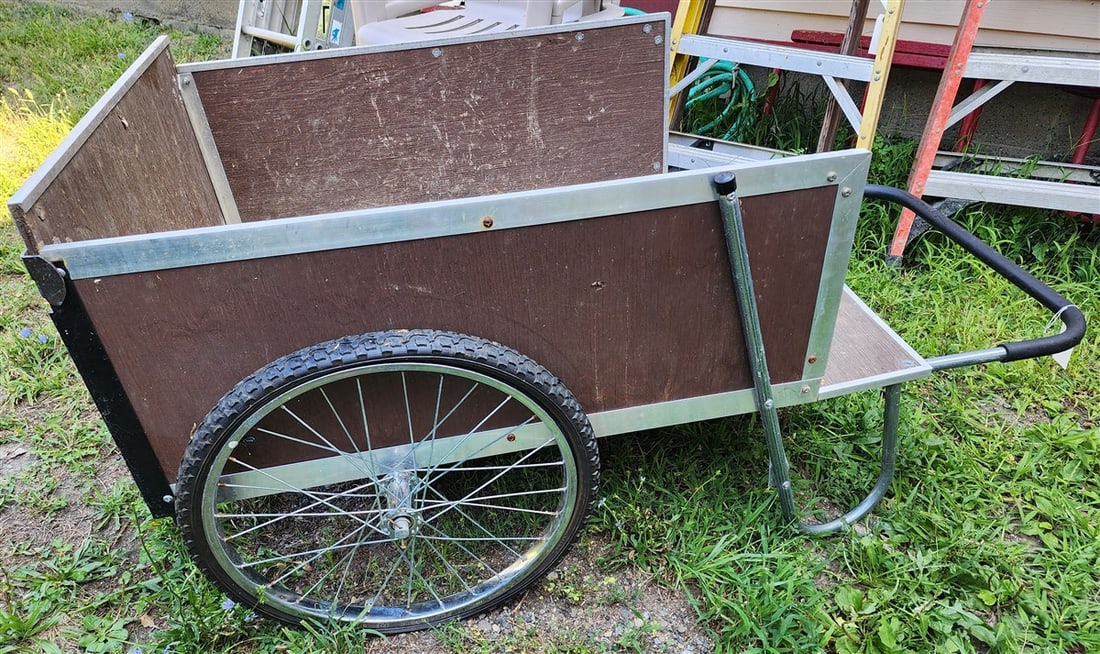 Lawn Cart 28" H X 66" L X 32" W: Lawn Cart 28" H X 66" L X 32" W