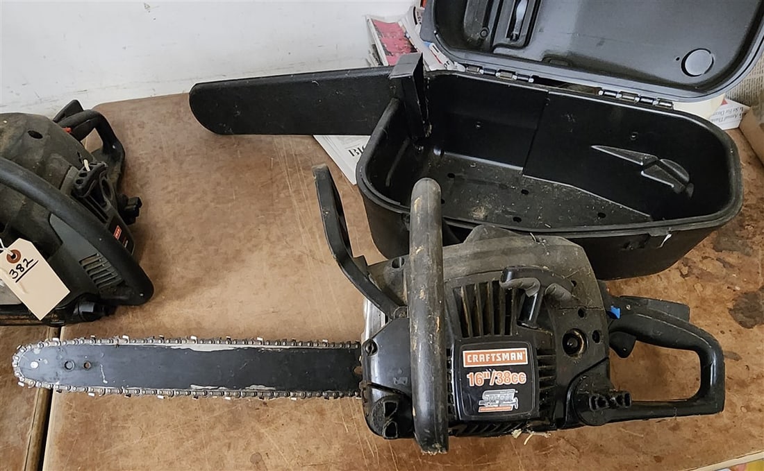 Craftsman 16" 38CC Chainsaw (1 of 4)