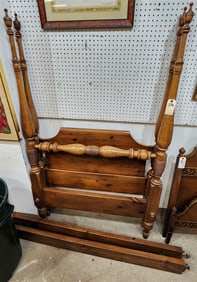 Pine Single Poster Bed 5'9" H X 44" W