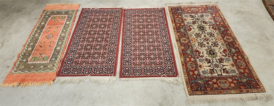 Bx 4 Scatters - Machine Made 2'6 1/2" X 4'2", 2- 2' X 3'6" + 1'8" X 3'10" (1 of 1)