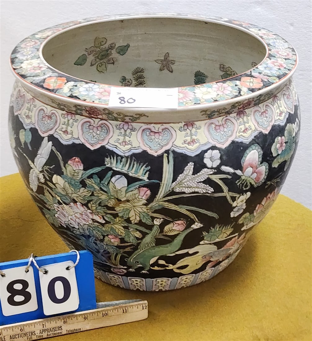 Chinese Jardenier 12" H X 14" Diam.: Chinese Jardenier 12" H X 14" Diam.