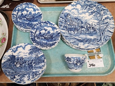 Tray 17 Pc. Staffordshire Myott "Royal Mail" Service For 4
