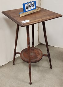 Mahog 2 Tier Stand
