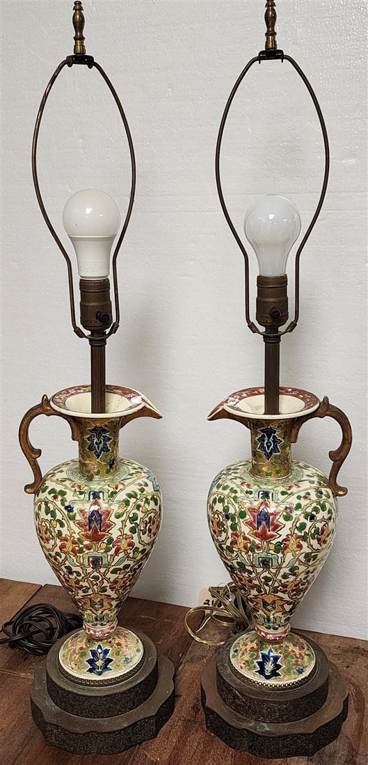 Pr. Porcelian Ewer Lamps 32" H: Pr. Porcelian Ewer Lamps 32" H