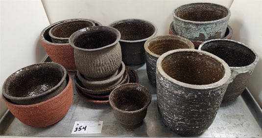 Tray 12 Pottery Planters + 4 Liners