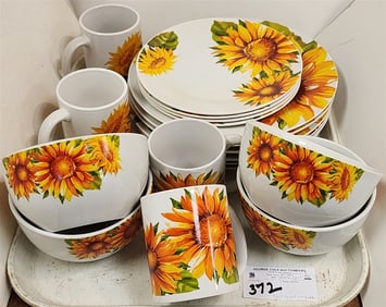 Tray Royal Norfork 18 Pc. Dinner Set