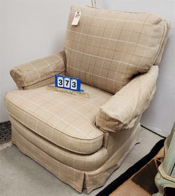 Uphols.Swivel Club Chair 36" H X 36" W X 21" D