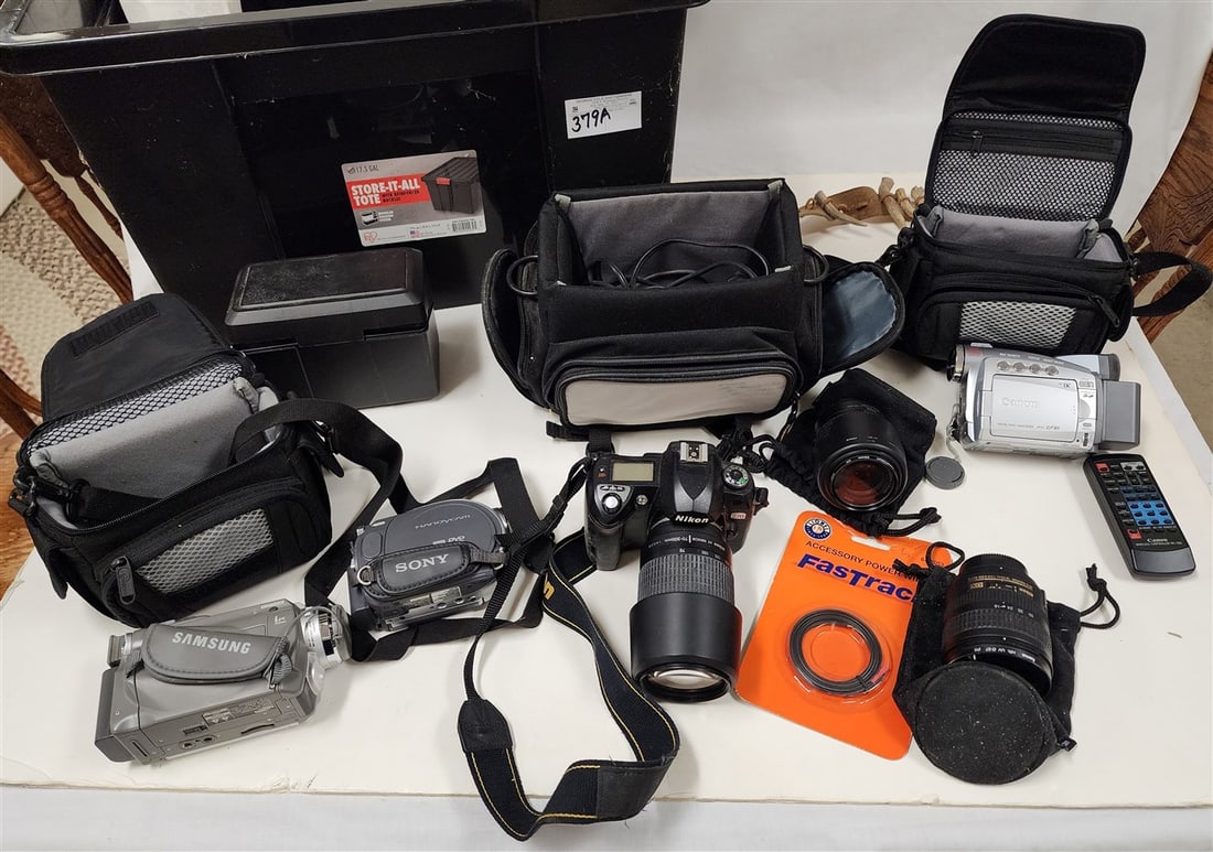 Tub Cameras + Digicams - Nykon D70 w/Lenses, Samsung Digital Cam, Sony Handy Cam, Canon Digital (1 of 10)