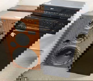 Pr. Technics SB-CR 77 Speakers, Pr. IBS II Speakers, Zenith VHS Player + Pioneer Receiver