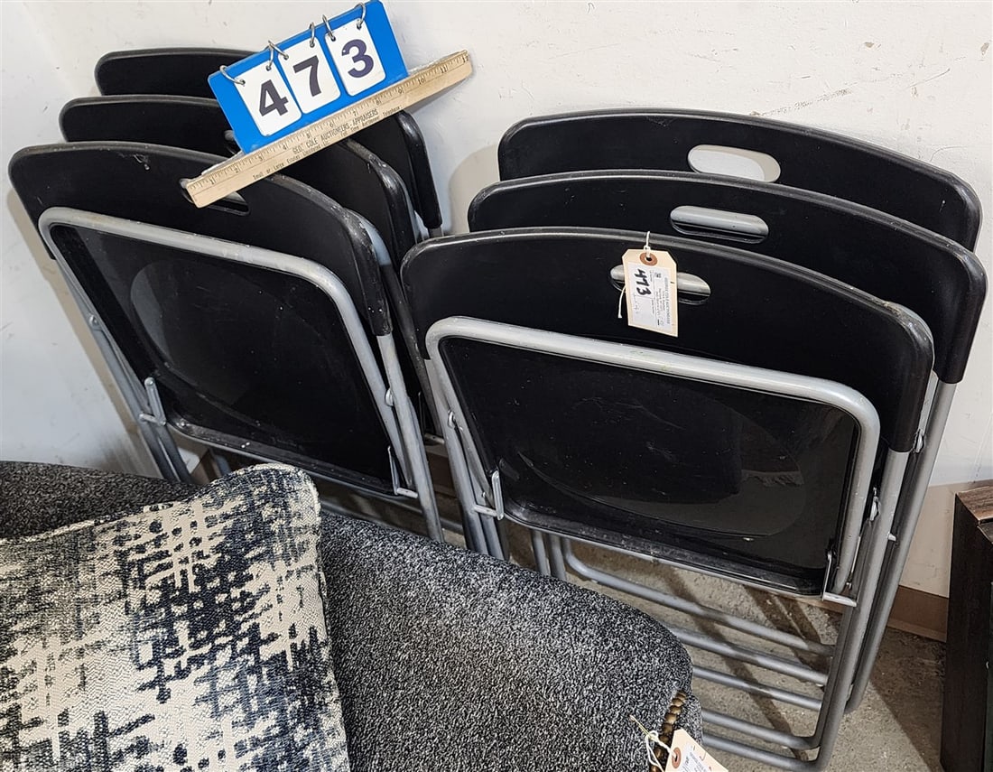 Set 6 Folding Chairs (1 of 2)