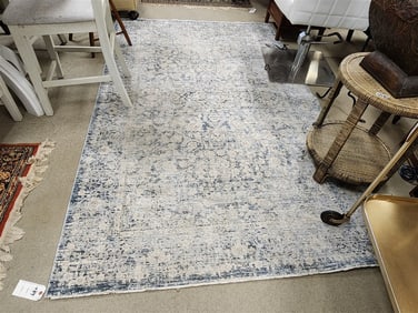 Machine Made Rug 5' X 8'