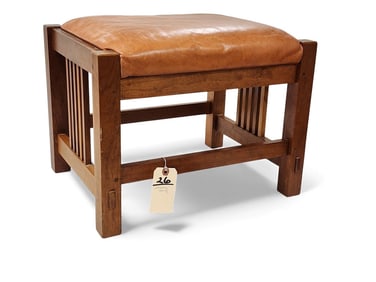 Stickley Mission Style Cherry Leather Top Foot Stool 14 1/2" H X 19" W X 16" D