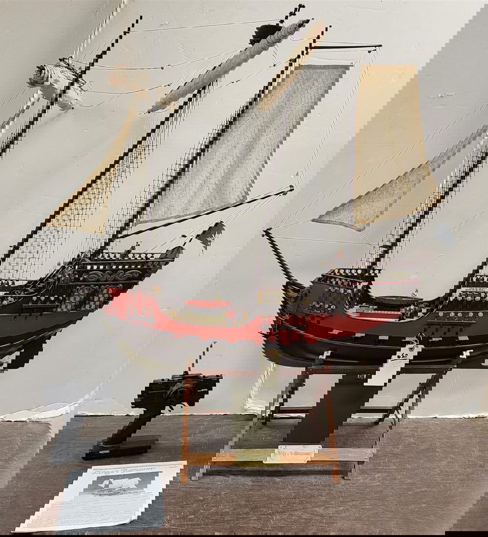 Hobbico Aqua Craft Model Kings Ransom Ship Remote Controlled 3' H X 40" L X 9" W (1 of 4)