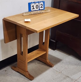 Stickley Mission Style Oak Drop Leaf Table 24 1/2" H X 24" W X 7 3/4" D Closed, 24" D Open