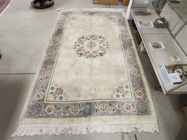 Chinese 5'5" X 8'10"