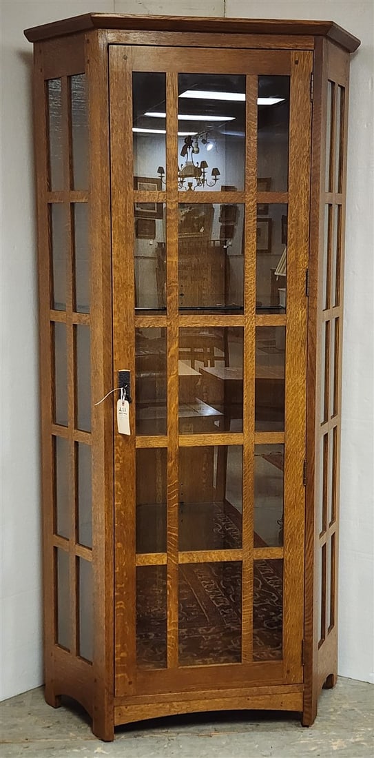 Stickley Mission Style Oak Corner Cabinet 6'7" H X 38" W X 26" D (1 of 3)