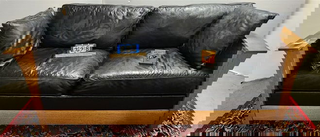 Stickley Mission Style Oak Leather Uphols. Sofa Bed 34" H X 6'9 1/2" W X 19" D