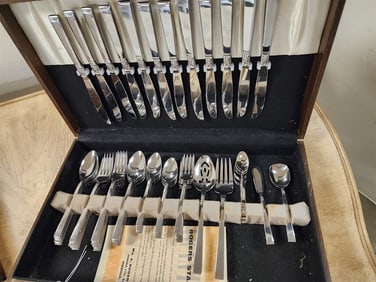 Bx'd Rogers 70 Pc. Stainless Steel Flatware Set