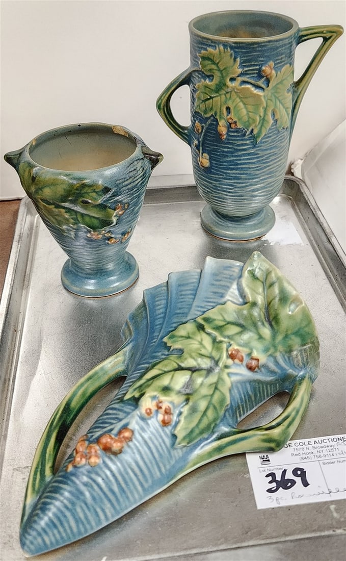 Tray 3 Pc. Roseveille Bushberry - Vases 29-6" + 28-4" (Chip On Base), Wall Pocket 1291-8": Tray 3 Pc. Roseveille Bushberry - Vases 29-6" + 28-4" (Chip On Base), Wall Pocket 1291-8"