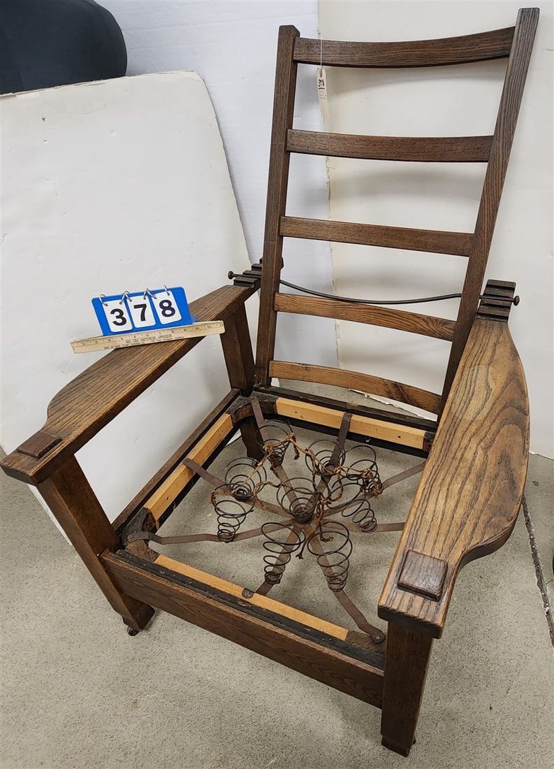 Vintage Mission Oak Morris Wheel Chair 43" H X 32" W X 24" D: Vintage Mission Oak Morris Wheel Chair 43" H X 32" W X 24" D