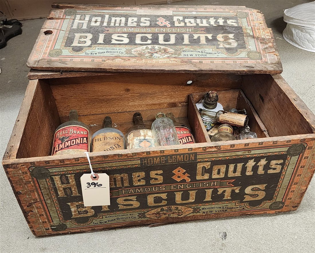 Holmes Biscuit Bx w/Antique Bottles (1 of 2)