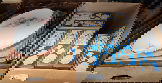 Vintage Royal Court China "Carnation" Bx'd Service For 16