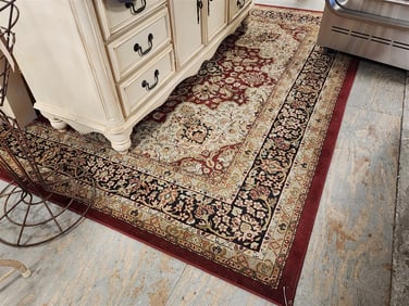 Machine Made 7'10" X 9'10"