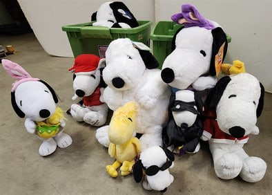 Lot 2 Tubs Of Snoopy