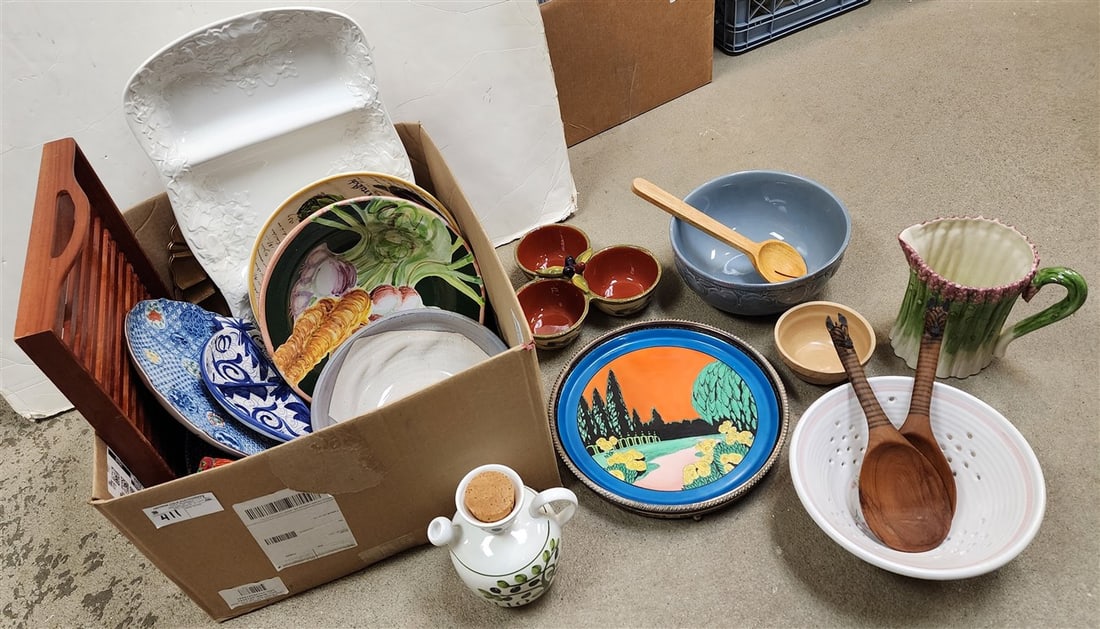 Bx Ceramics - Serving Bowls, Pitchers, Etc.: Bx Ceramics - Serving Bowls, Pitchers, Etc.