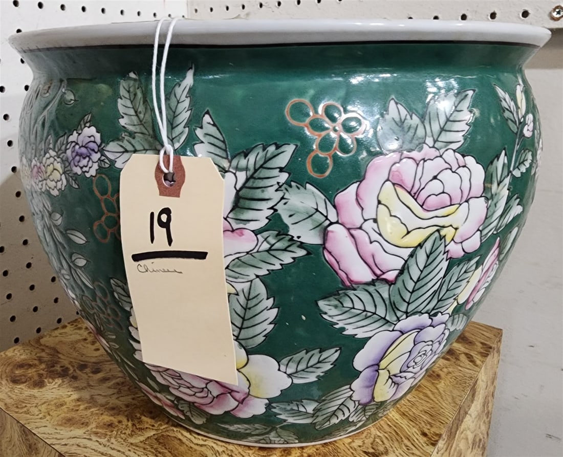 Chinese Porcelian Jardenier 9" H X 12" Diam.: Chinese Porcelian Jardenier 9" H X 12" Diam.