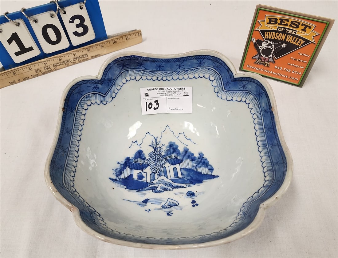 Canton Scalloped Bowl 4 1/2" H X 9 1/2" W X 9 1/4" D (1 of 4)