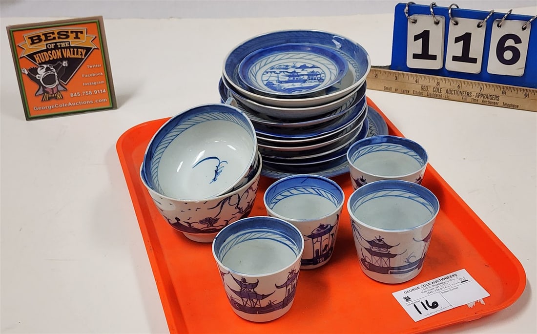 Tray Canton - 6 Cups & 10 Saucers (1 of 3)