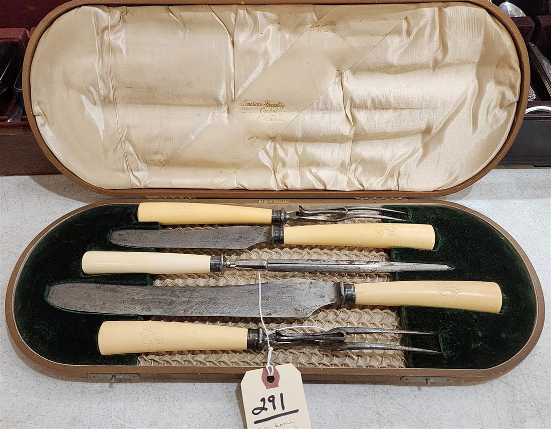 Bx'd 5 Pc. Bone Handled Carving Set 1 3/4" H X 18 1/2" W X 7 1/2" D (1 of 4)