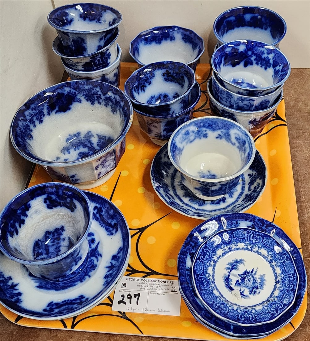 Tray Flow Blue - 14 Cups, 7 Saucers + Waste Bowl (1 of 13)