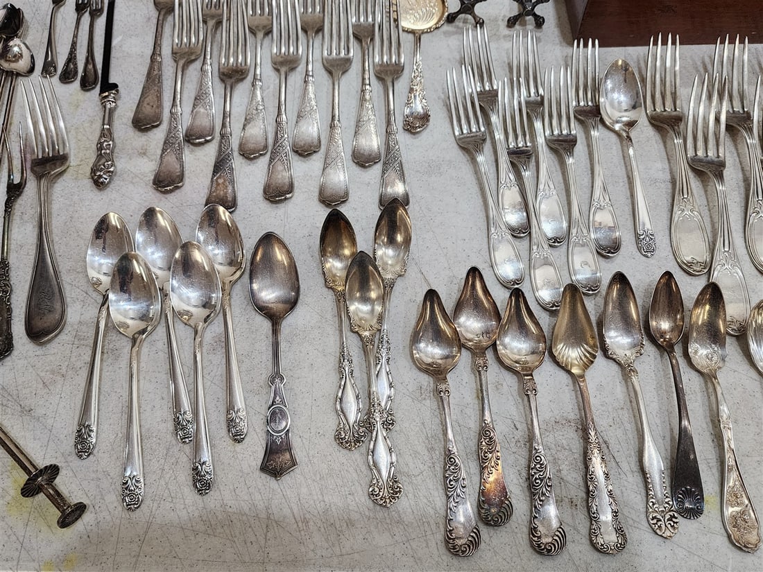 Bx Siilverplate Flatware - 3