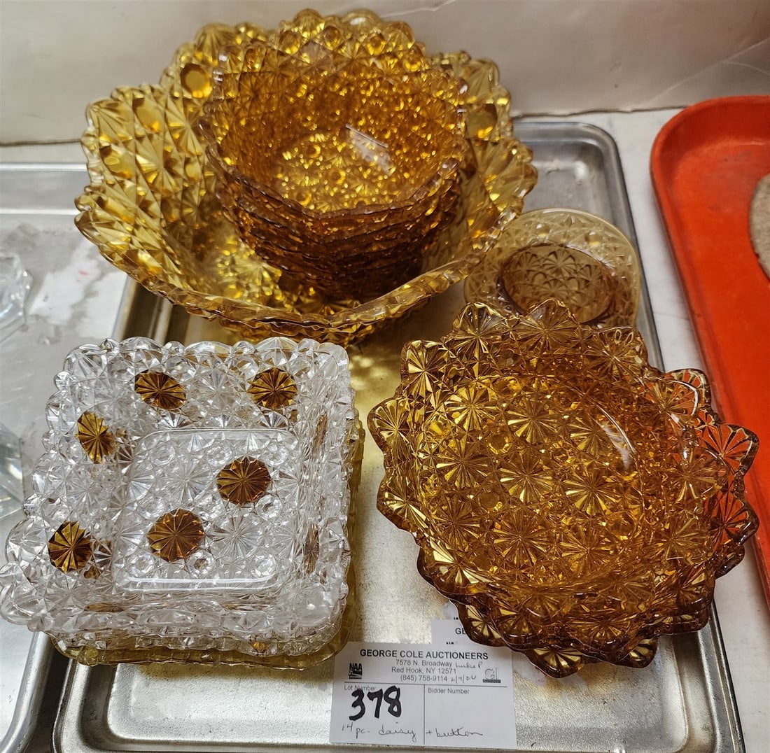 Tray 14 Pcs. Daisy & Buttoned Pressed Glass: Tray 14 Pcs. Daisy & Buttoned Pressed Glass