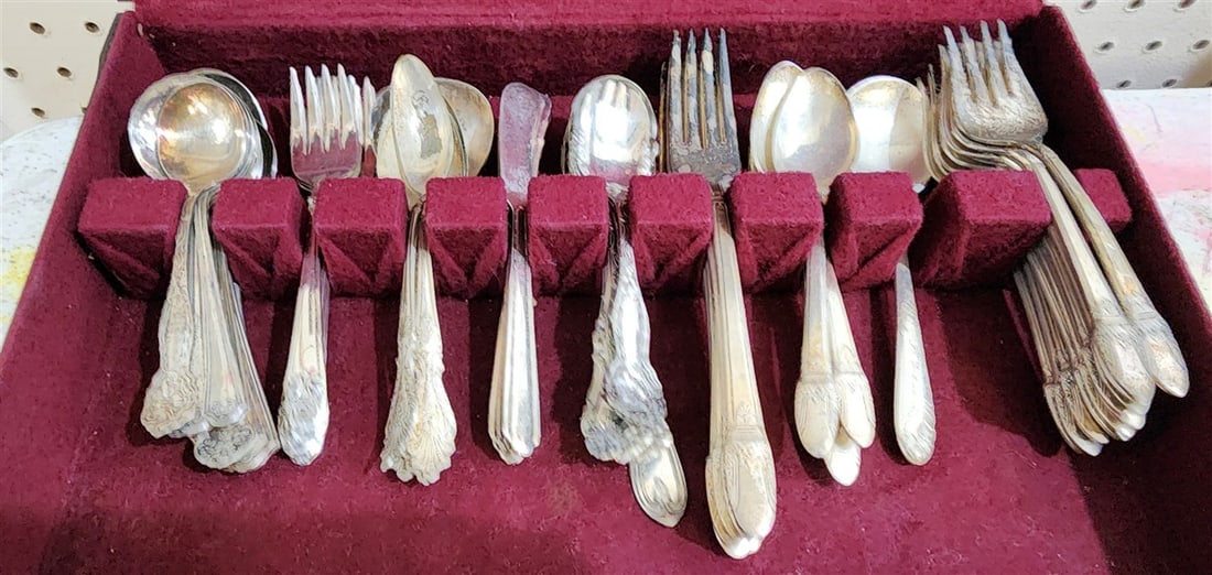 Bx Silverlplate Flatware - 4